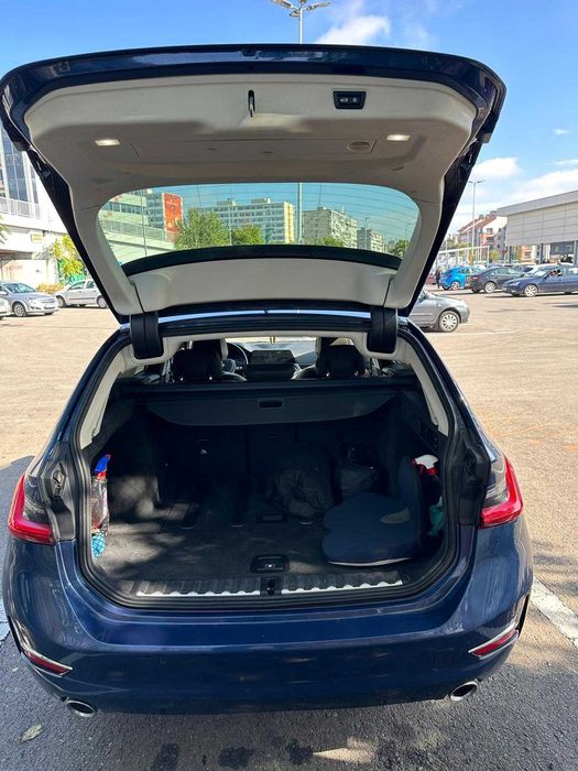 BMW Seria 3 320D xDrive TOURING Luxury Line