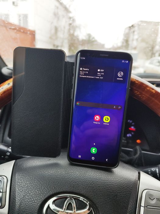 Продам Самсунг с 9