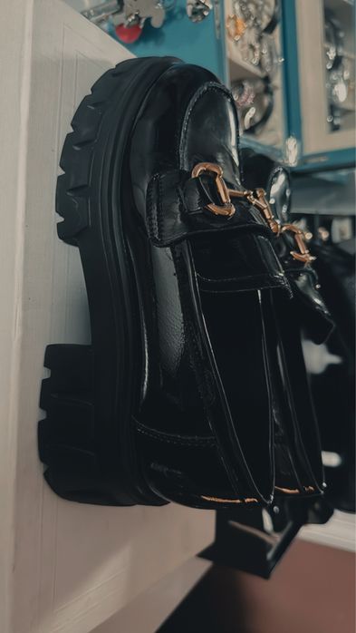 Лакированные лоферы натуральная кожа 37 размер