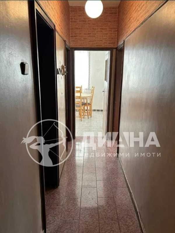Продава се Тристаен апартамент в Пловдив, Център - 95 кв.м за 1548 €/кв.м - Снимка #1