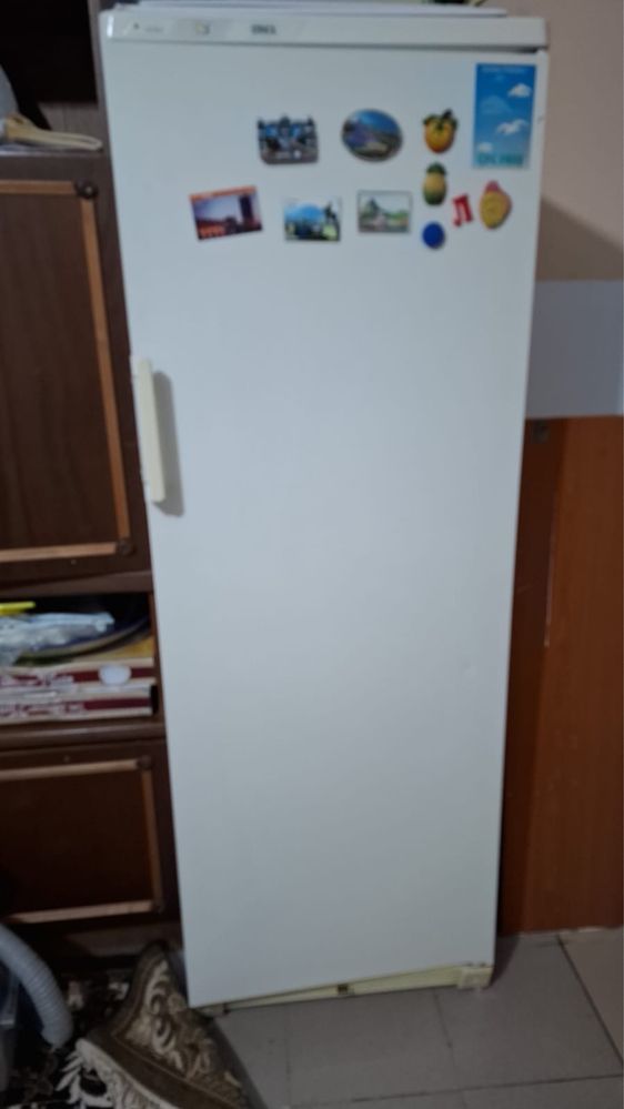 Морозильник вертикальный