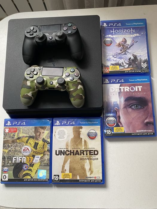 Игровая приставка Sony PS 4