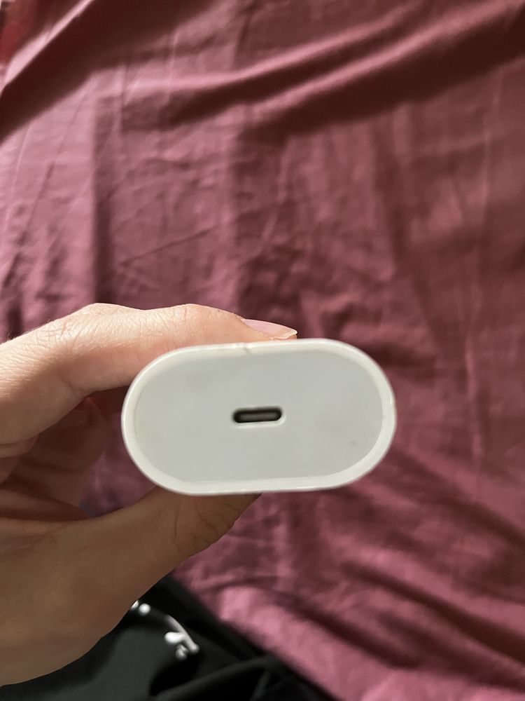 Оригинален adapter APPLE 20W