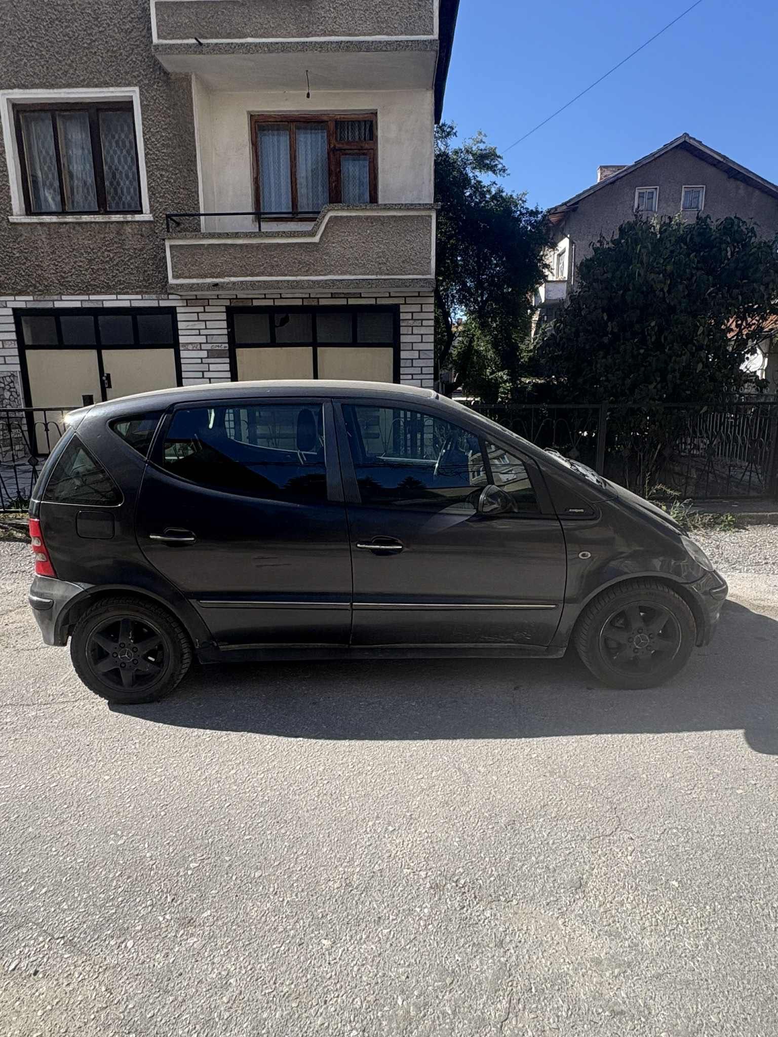 Кола Мерцедес А160