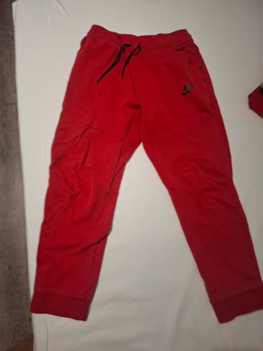 Nike tech fleece оригинален,размер L 147-158 см.