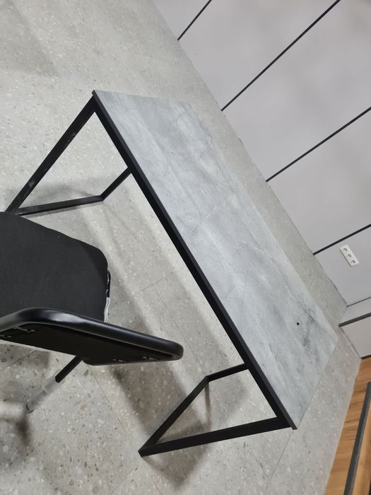 Stol va stul sotiladi