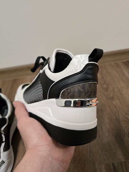 Michael Kors - Дамски обувки