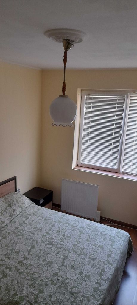 Продава се Тристаен апартамент в Варна, Колхозен пазар - 61 кв.м за 1968 €/кв.м - Снимка #7