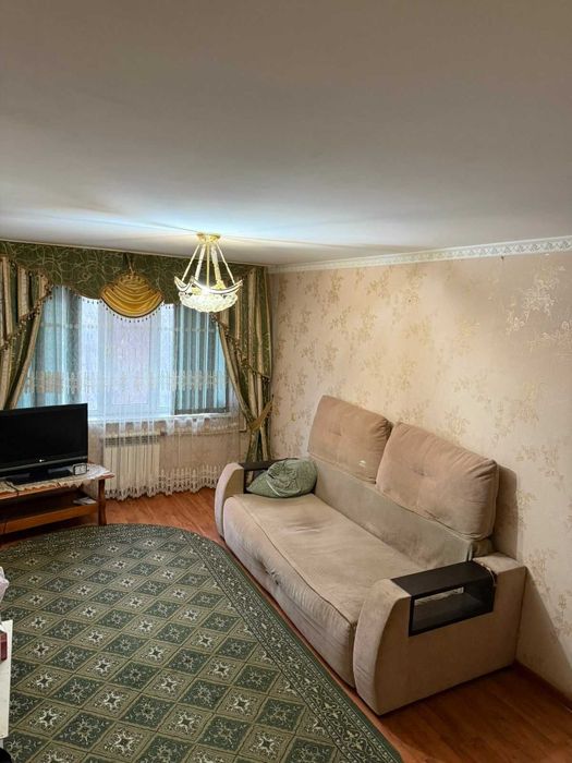 Продается 3 -х комнатная квартира в районе Электрона.