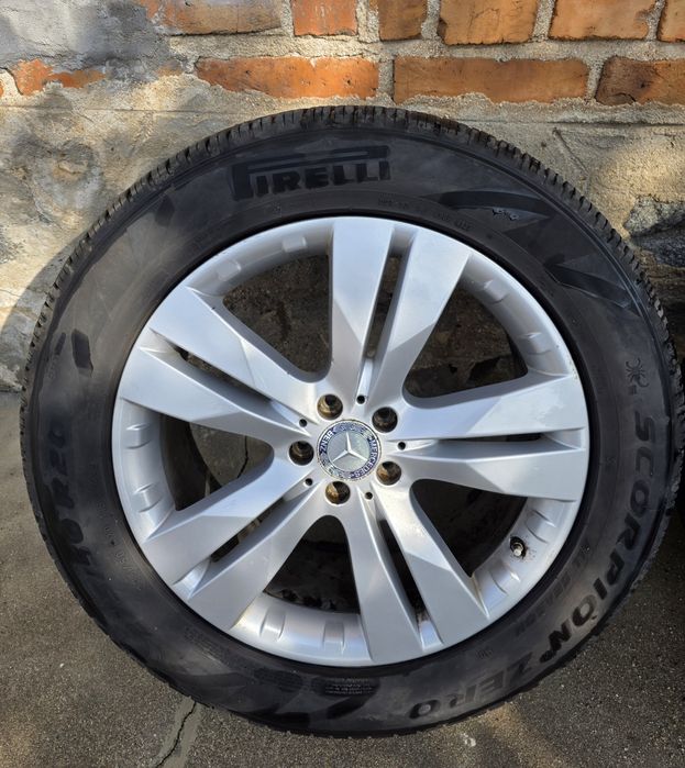 Гуми 275 50 20 ( 2 всесезонни и 2 летни )