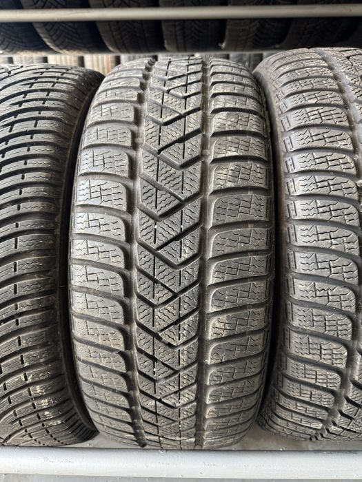 Anvelope 225/50/17 Pirelli