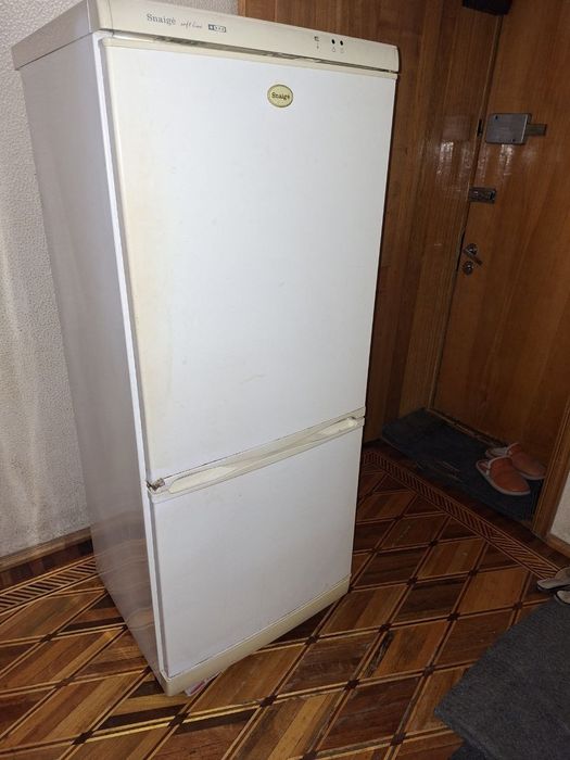 Холодильник продается