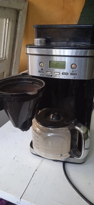 Expresor cafea 2 in 1 reducere 300 Ron azi