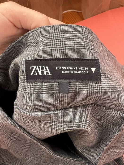 Карирана пола Zara