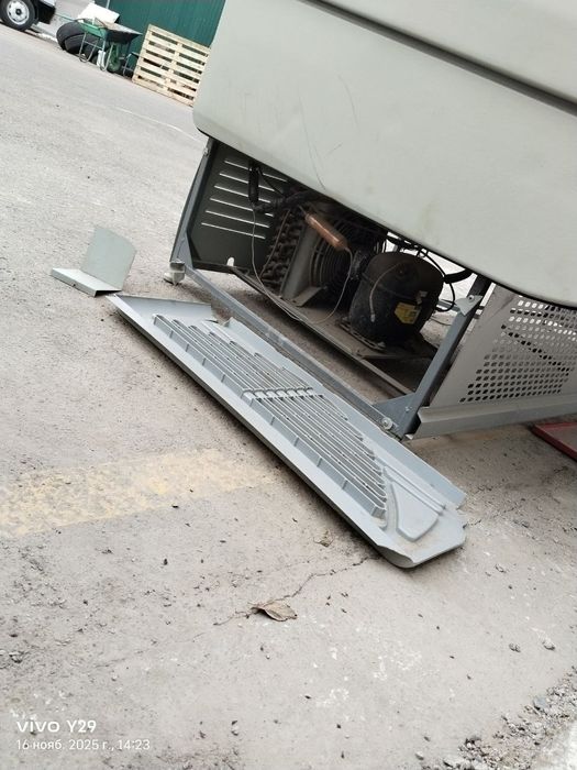 Холодильная витрина