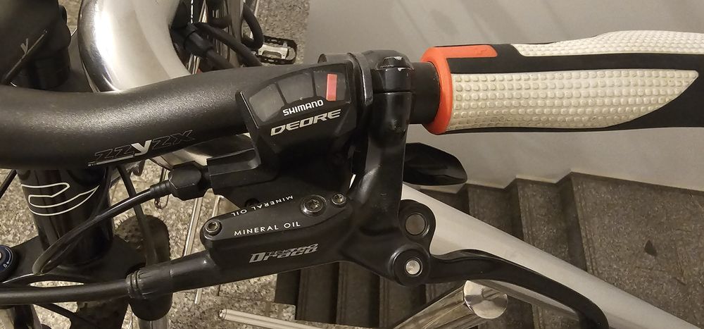 Bicicleta roti 26 Corratec echipata Shimano Deore