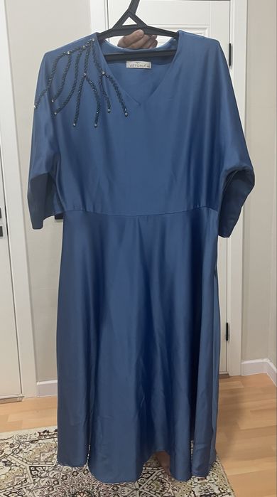 Көйлектер сатылады. Жақсы күйде киілген. Хабарласуғв болады.