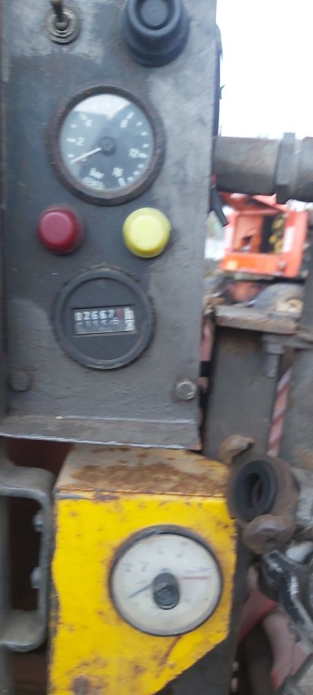 Компресор Атлас с двигател DeutzF2L511