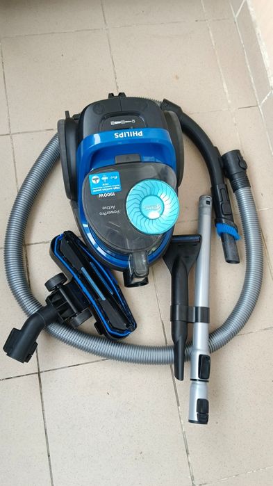 Пылесос Philips 1900w fc9570