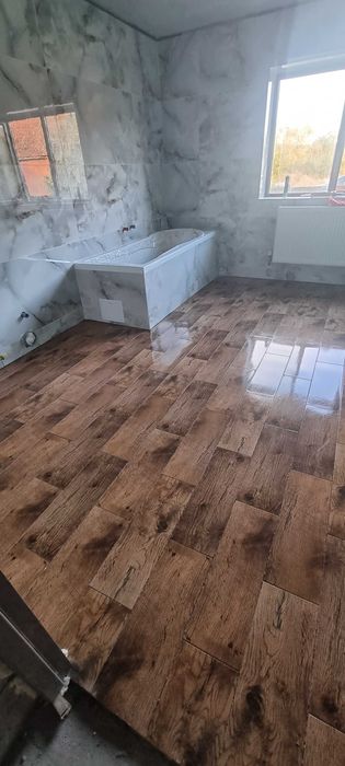 Servici in construcții