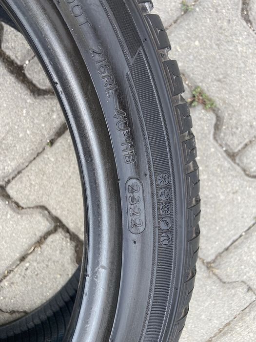 HANKOOK 4SEASON  225/40/18 DOT 2322 8 mm грайфер почетиНОВИ