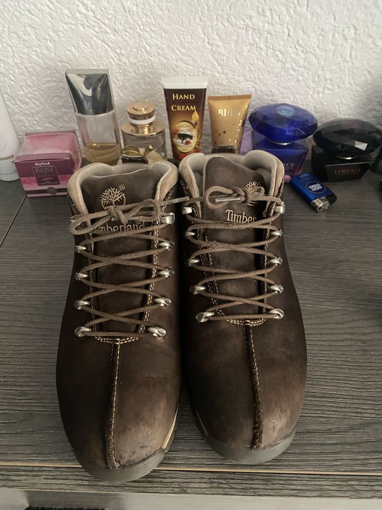 Продавам обивки Timberland.