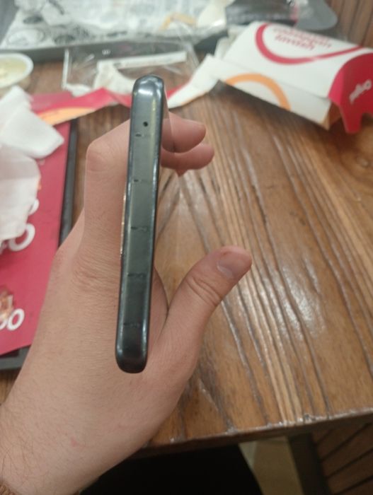 Honor x9b  12+8 256gb