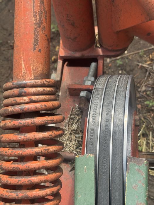 Vand cositoare dupa tractor