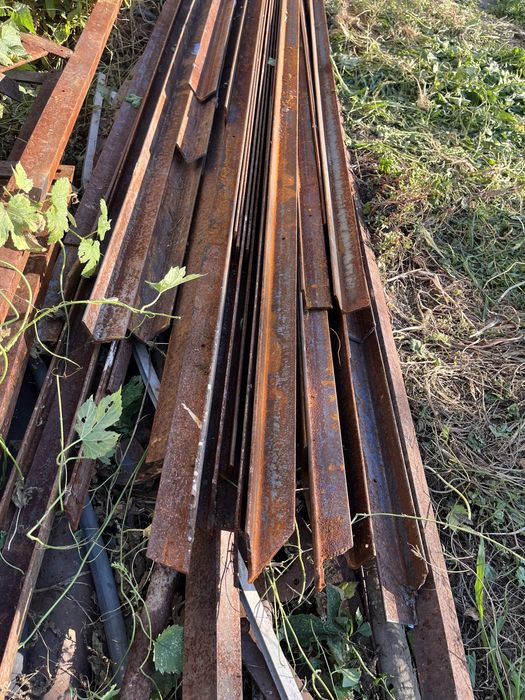 Продам уголок из качественного железа