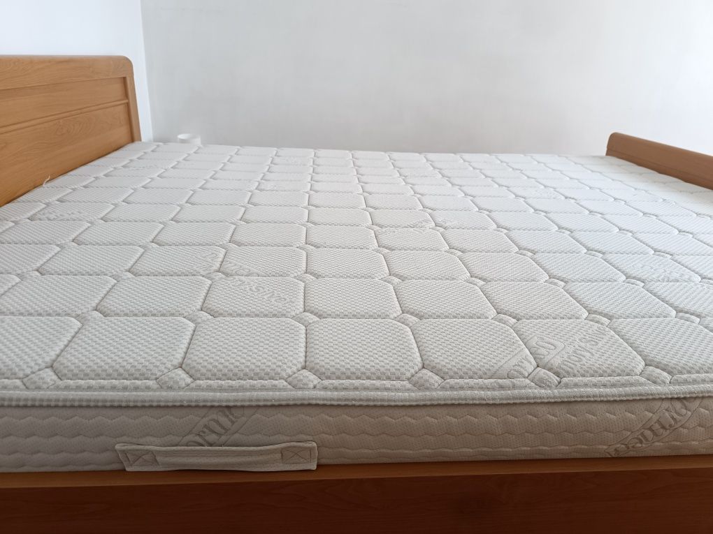 Pat si saltea 160x200