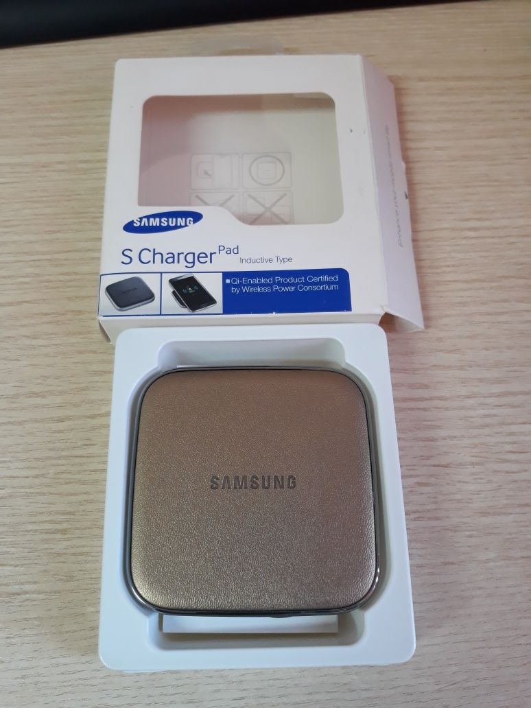 Incarcator wireless Samsung S Charger Pad mini gold