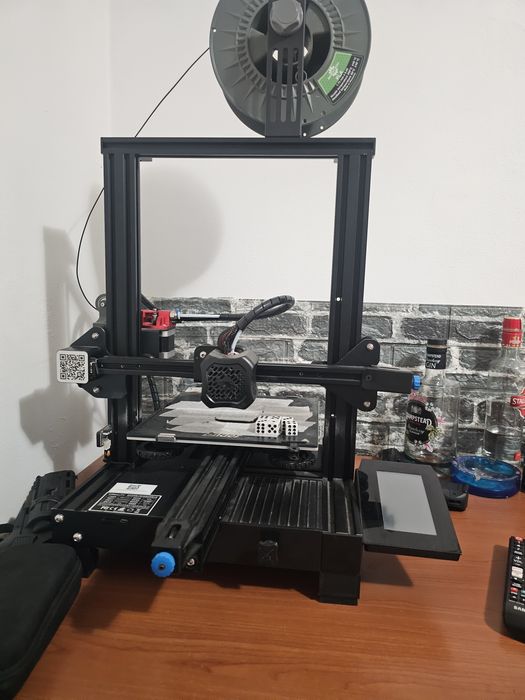 Imprimanta 3d ender 3v2 dual z