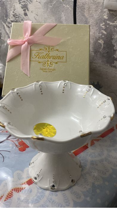 Конфетница новая