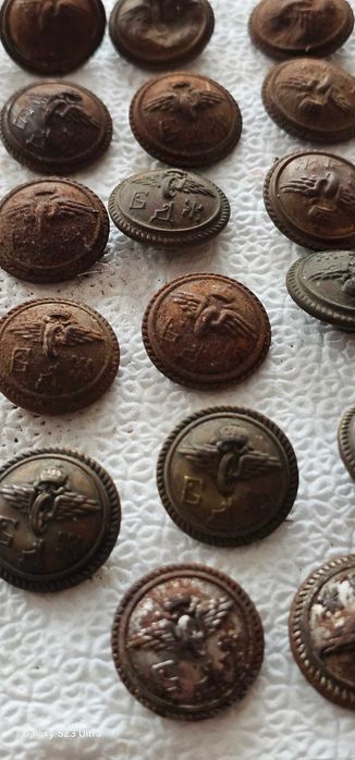 Царски  копчета от униформа на БДЖ