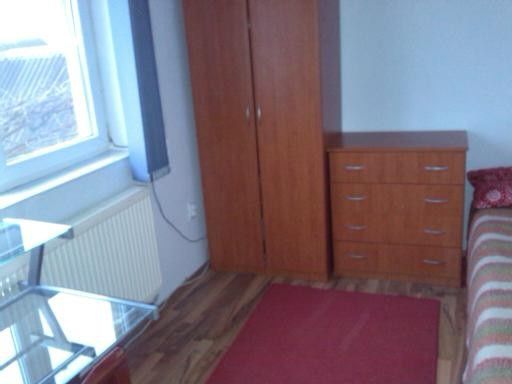 Dau in chirie casa in Turda,Cj,420 eur,zonă Bai,4 cam.,izolata termic,