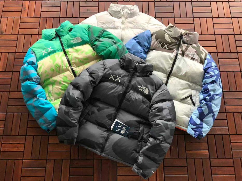 Geaca The North Face KAWS noua