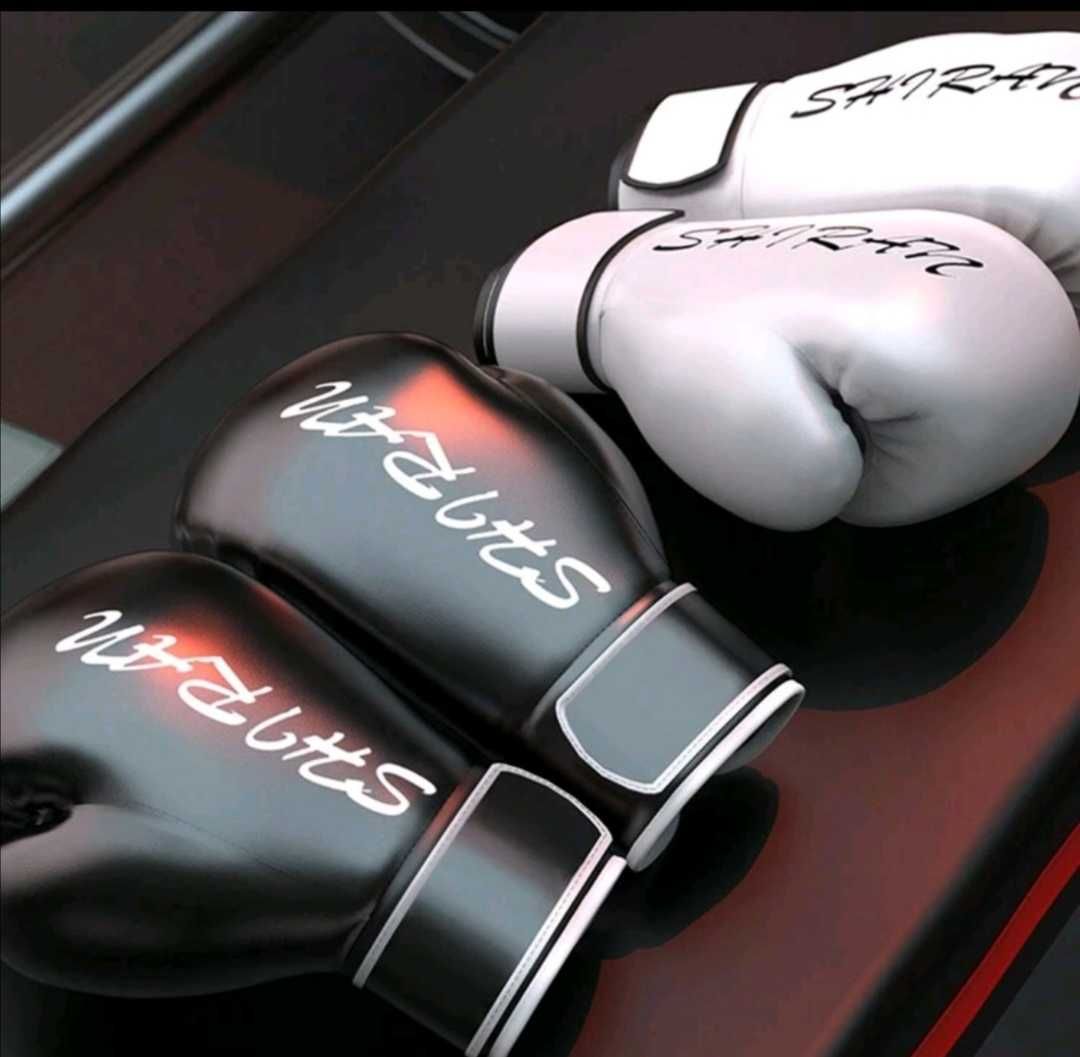 Боксови ръкавици за спаринг черни