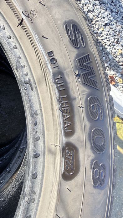 Зимни гуми 225/50/17 дот23