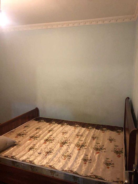 keles masivda 2 xona uy 300 y.e