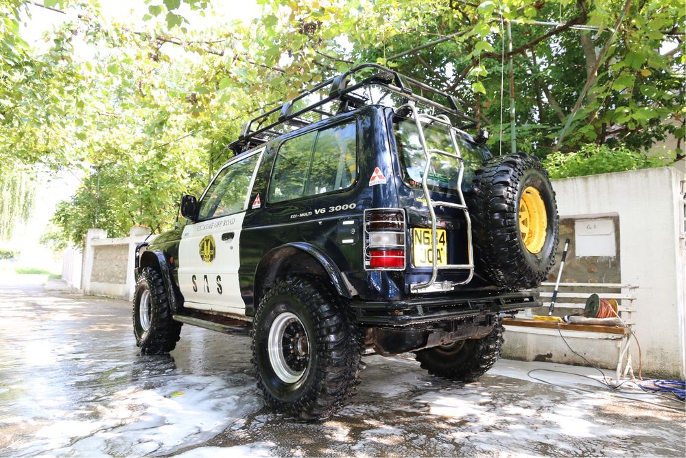 Mitsubishi shogun 3L 6V benzina  off road