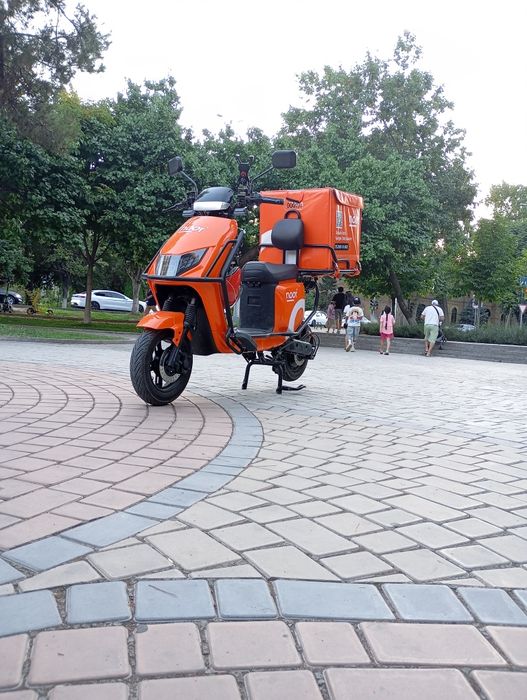 Skuter xali yangi 12oy kafolat
