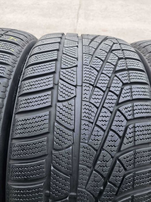 SET 4 Anvelope Iarna 255/45 R17 PIRELLI Sottozero Winter 240 98V