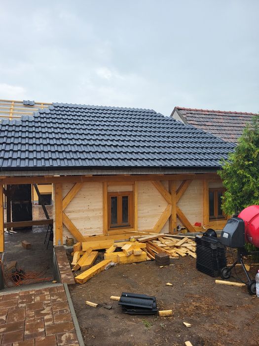 Firmă Autorizată – Acoperișuri, Dulgherie, Izolații și Montaj Burlane