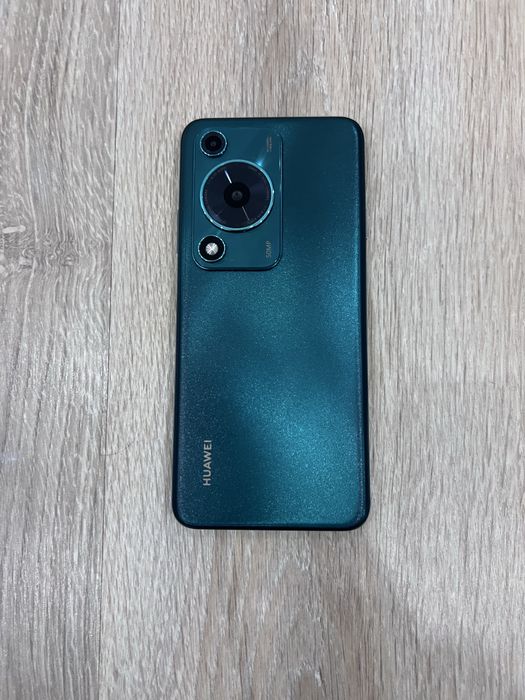 Срочно продам смартфон хуавей нова ю 72
