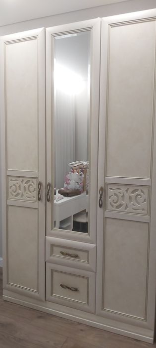 Продам шкаф Российского производства в отличном качестве