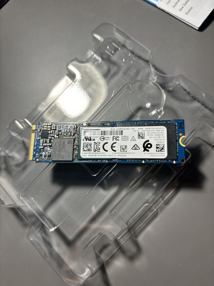 SSD NVMe Kioxia KXG60ZNV256G 256Gb