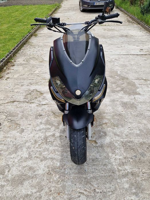 Scuter Benelli 49cc
