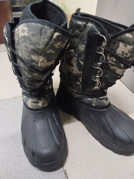 Мужские спец. резиновые сапоги новые