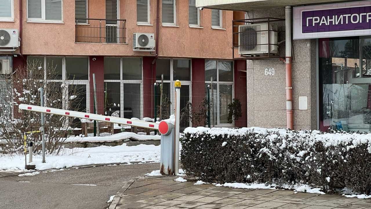 Продава се Двустаен апартамент в София, Люлин 6 - 68 кв.м за 2030 €/кв.м - Снимка #12