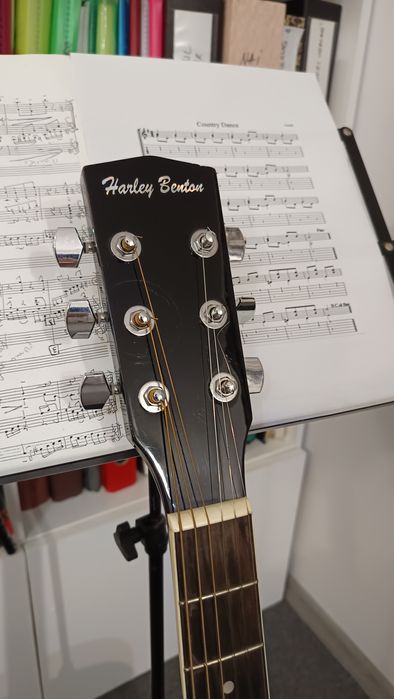 Vand chitara acustica Harley Benton